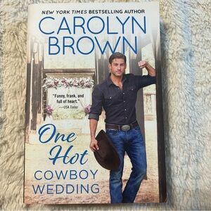 🌴One Hot Cowboy Wedding by Carolyn Brown Paperback Book